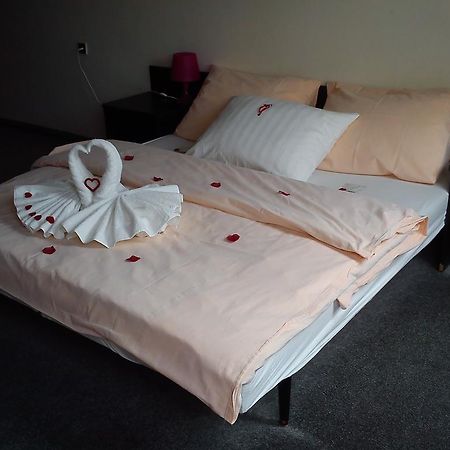 Hotel Pyramida Brno Dış mekan fotoğraf